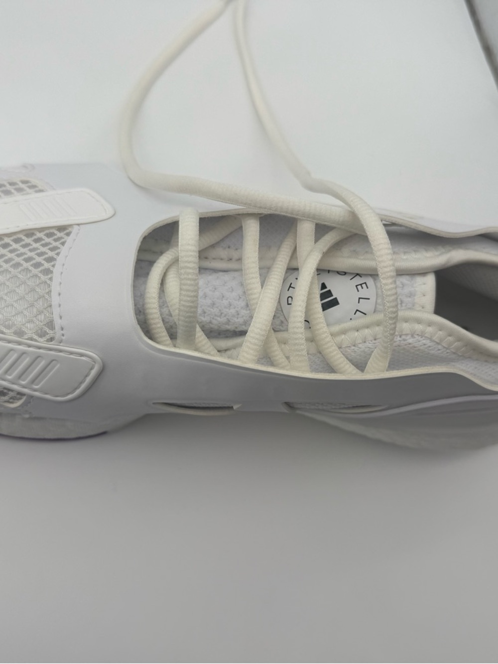 Adidas by Stella McCartney Ultraboost 22 | Cloud White | Women’s 9.5 | NWT - Picture 10 of 12